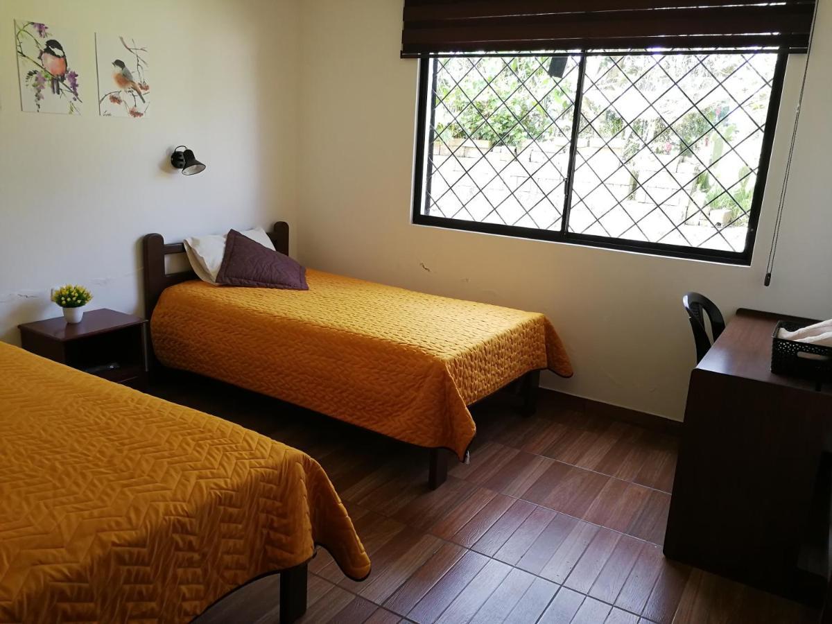 Chapelet Hostal Табабела Екстериор снимка