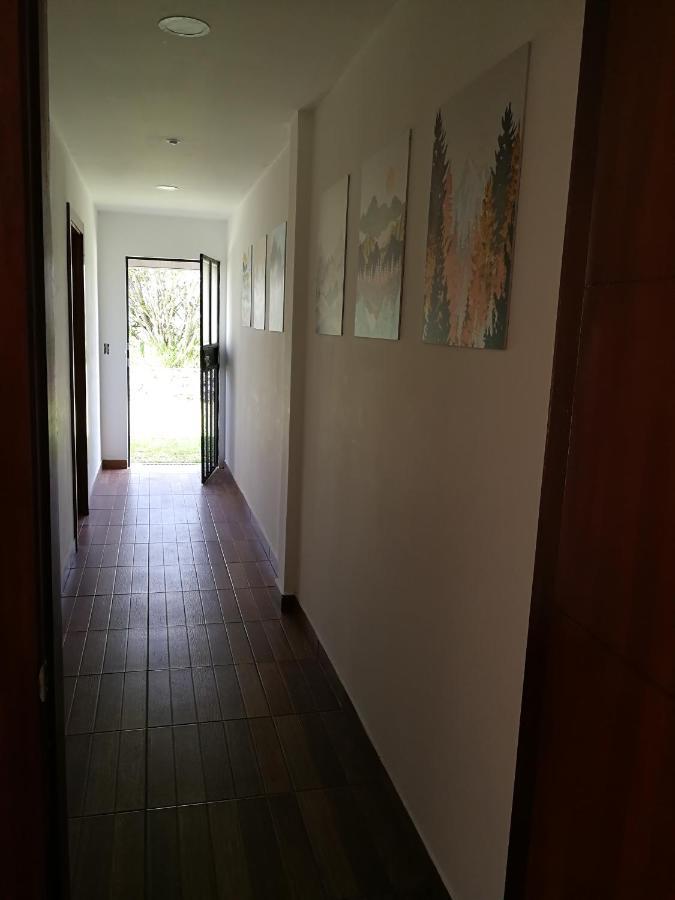Chapelet Hostal Табабела Екстериор снимка