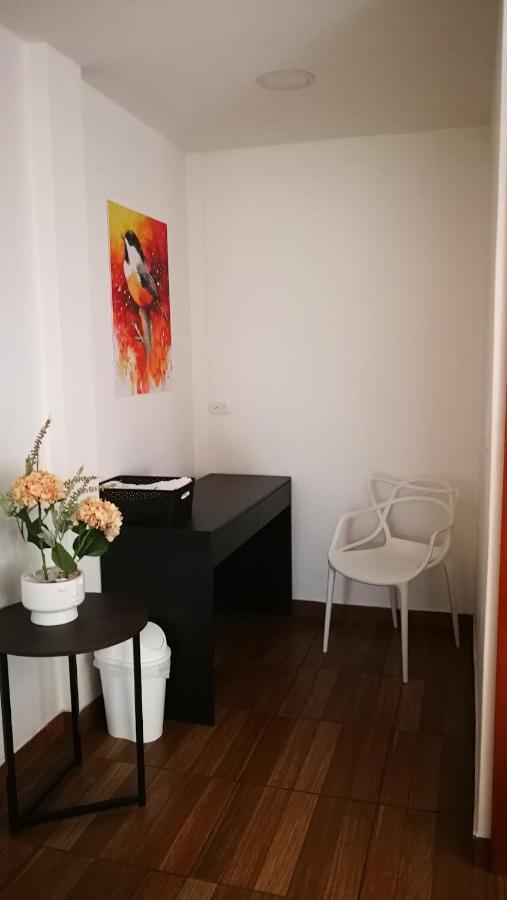 Chapelet Hostal Табабела Екстериор снимка