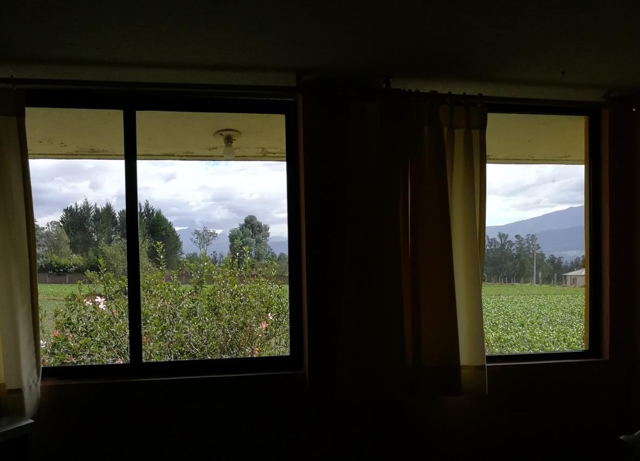 Chapelet Hostal Табабела Екстериор снимка