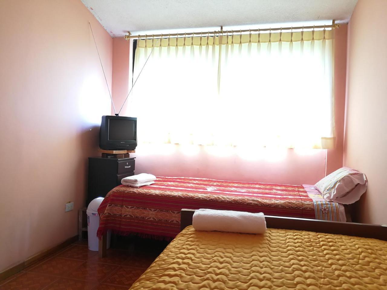 Chapelet Hostal Табабела Екстериор снимка