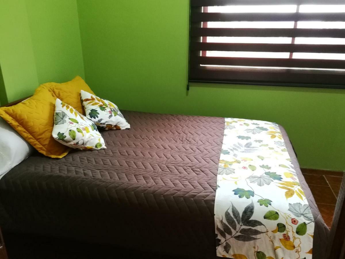 Chapelet Hostal Табабела Екстериор снимка