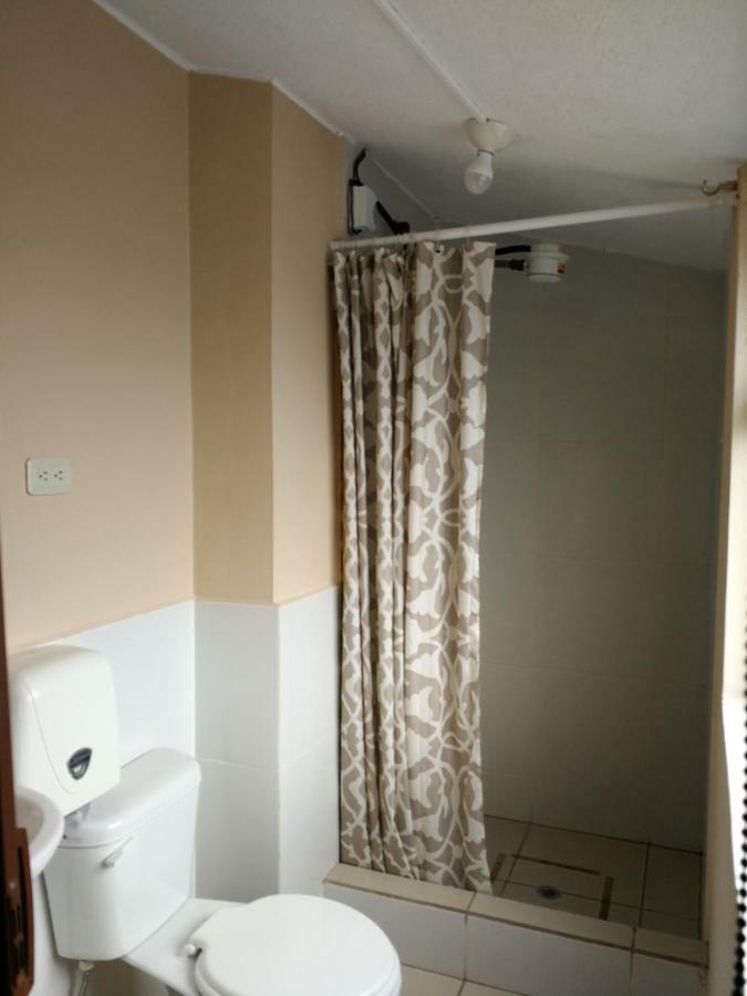 Chapelet Hostal Табабела Екстериор снимка