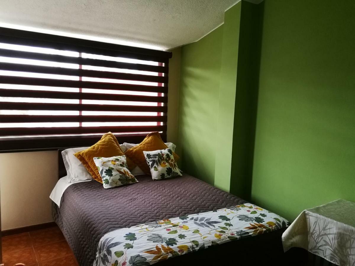 Chapelet Hostal Табабела Екстериор снимка