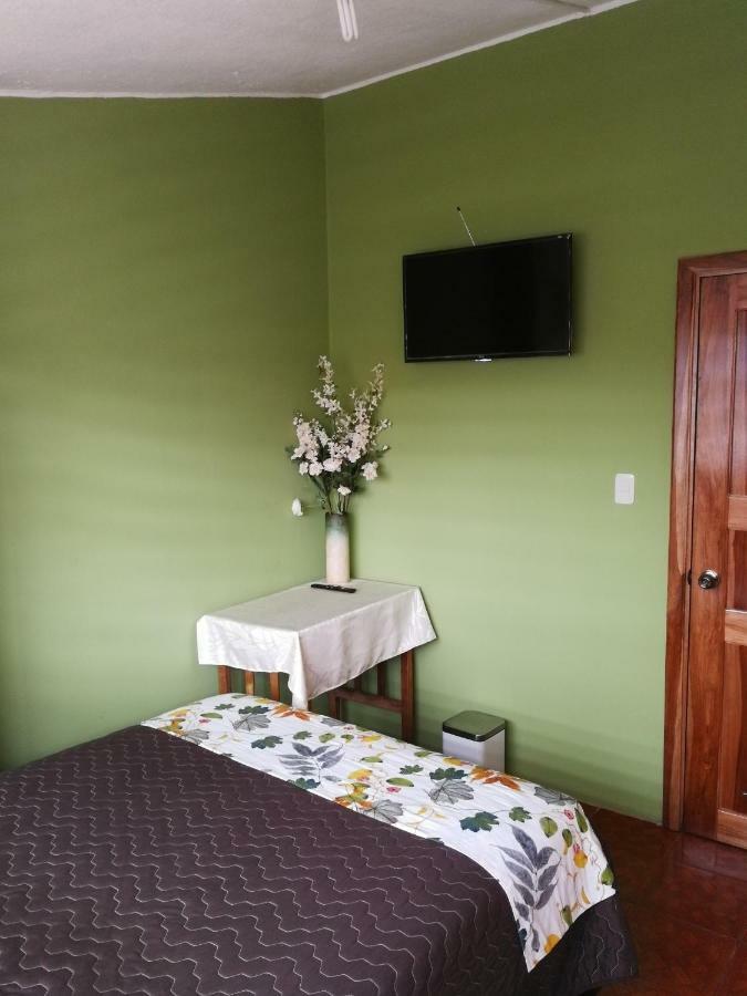 Chapelet Hostal Табабела Екстериор снимка