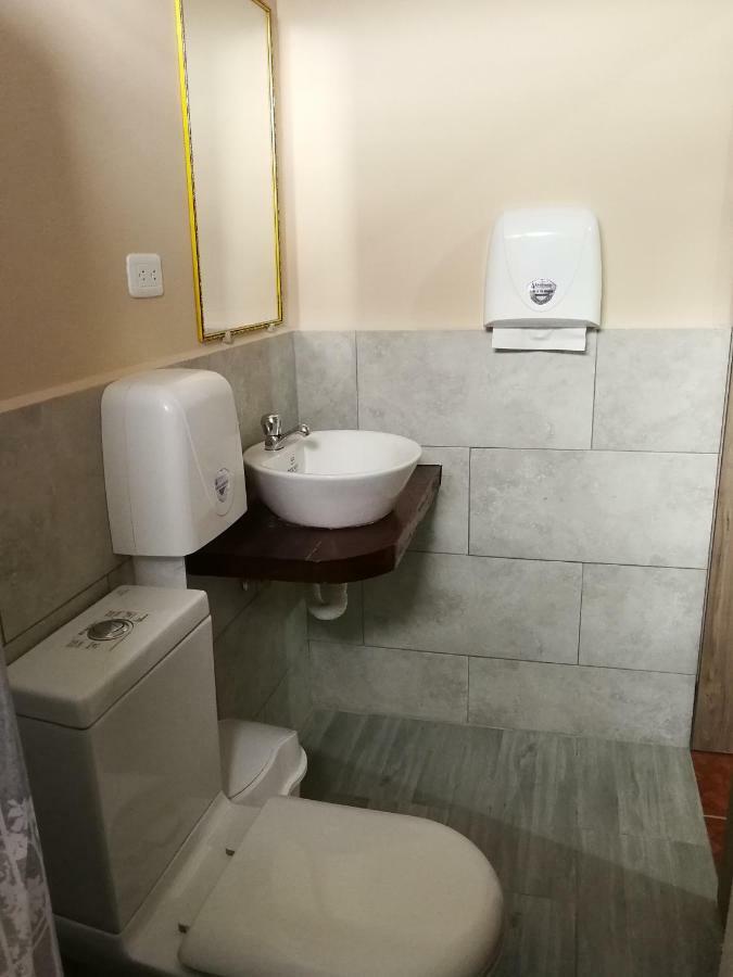 Chapelet Hostal Табабела Екстериор снимка